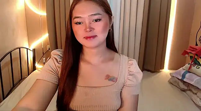 Snapshot of Itsme_claire chatting on 12-07-24, 10:39 Itsme claire online show from 12-07-24, 10:39