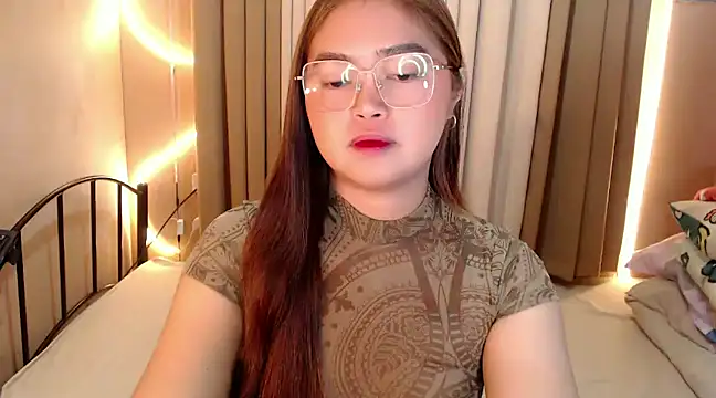 Snapshot of Itsme_claire chatting on 12-11-24, 09:12 Itsme claire online show from 12-11-24, 09:12