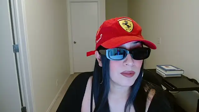 Sassy Latina online show from 12-04-25, 04:33