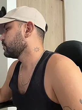 Snapshot of nicolas_cox chatting on 01-14-25, 03:26 nicolas cox online show from 01-14-25, 03:26