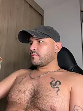 Snapshot of nicolas_cox chatting on 01-19-25, 06:31 nicolas cox online show from 01-19-25, 06:31