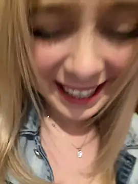 CherryAuroraa online show from 01-10-25, 03:37