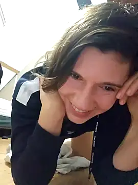 Lina lou4 online show from 12-25-24, 06:41