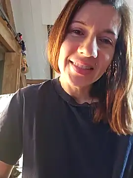 Lina lou4 online show from 01-16-25, 09:37