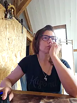 Lina lou4 online show from 02-25-25, 11:41