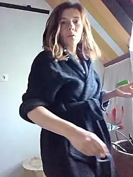 Lina lou4 online show from 10-02-25, 07:04