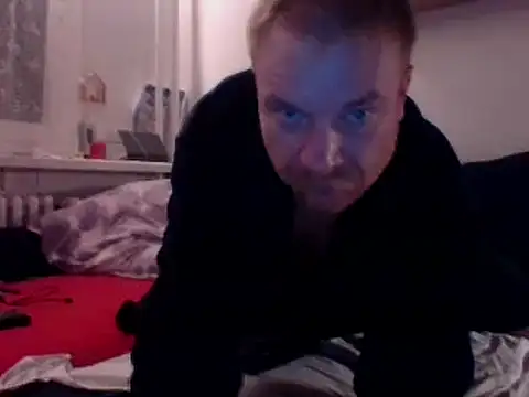 Snapshot of 82liska chatting on 11-21-25, 11:25 82liska online show from 11-21-25, 11:25