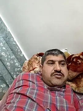 Snapshot of Amandev7 chatting on 03-04-26, 06:08 Amandev7 online show from 03-04-26, 06:08