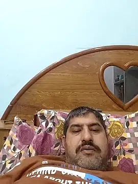 Snapshot of Amandev7 chatting on 03-16-26, 04:44 Amandev7 online show from 03-16-26, 04:44