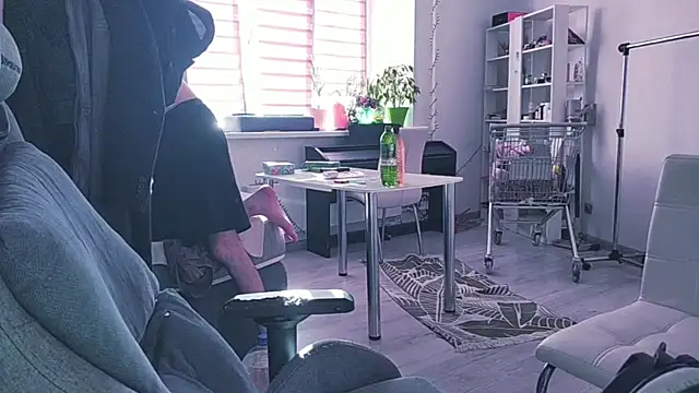 CandyChell online show from 04-14-26, 12:55