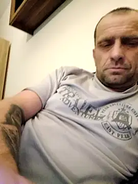 Roman0798 online show from 12-18-24, 03:15