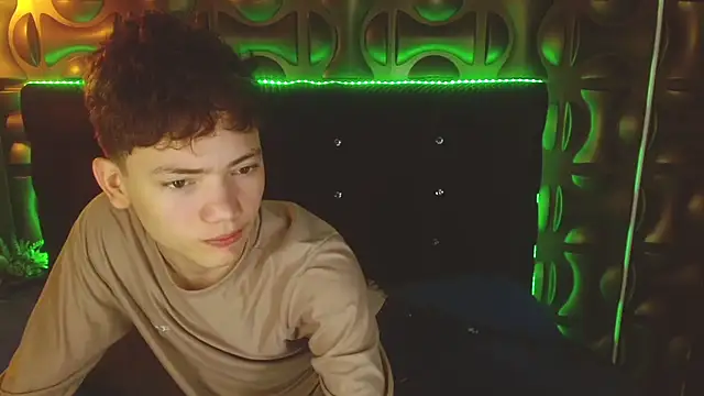 cruz dante online show from 04-24-26, 07:27