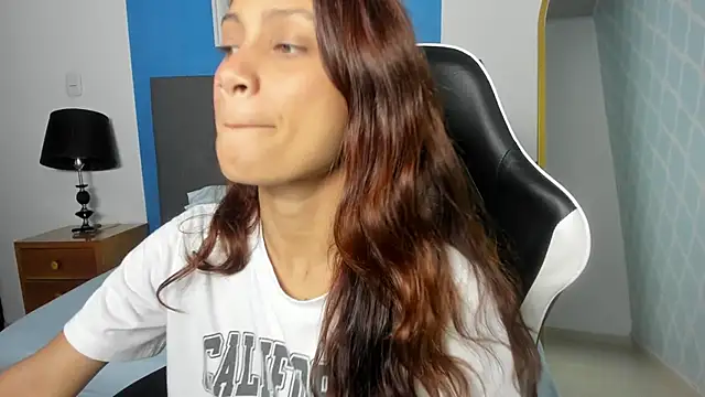 cora 22 online show from 10-09-25, 12:58