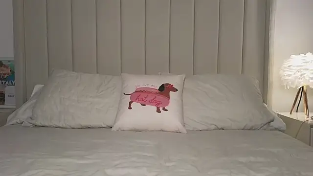 Snapshot of I_am_kat chatting on 01-16-25, 01:58 I am kat online show from 01-16-25, 01:58