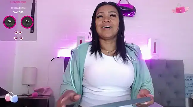 louise nails online show from 01-16-25, 03:13