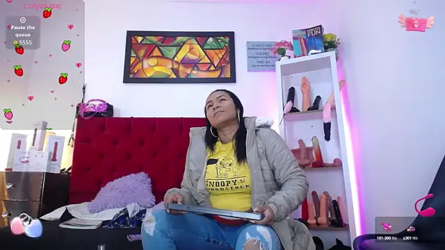 louise nails online show from 09-26-25, 11:58