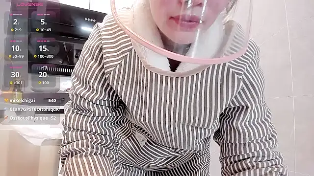 Vivian-6 online show from 03-08-26, 02:04