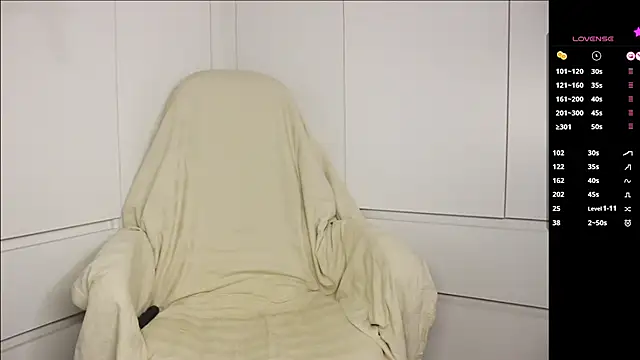 Snapshot of anna_from_heavenTV chatting on 01-04-25, 05:48 anna from heavenTV online show from 01-04-25, 05:48