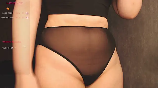 Snapshot of nutcrew chatting on 03-13-25, 11:38 nutcrew online show from 03-13-25, 11:38