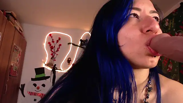 Snapshot of pussytight_pervert chatting on 12-24-24, 02:21 pussytight pervert online show from 12-24-24, 02:21