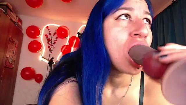 Snapshot of pussytight_pervert chatting on 02-13-25, 01:29 pussytight pervert online show from 02-13-25, 01:29