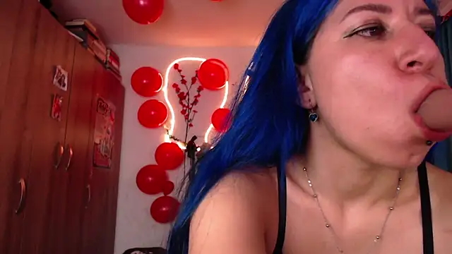 Snapshot of pussytight_pervert chatting on 02-14-25, 01:34 pussytight pervert online show from 02-14-25, 01:34