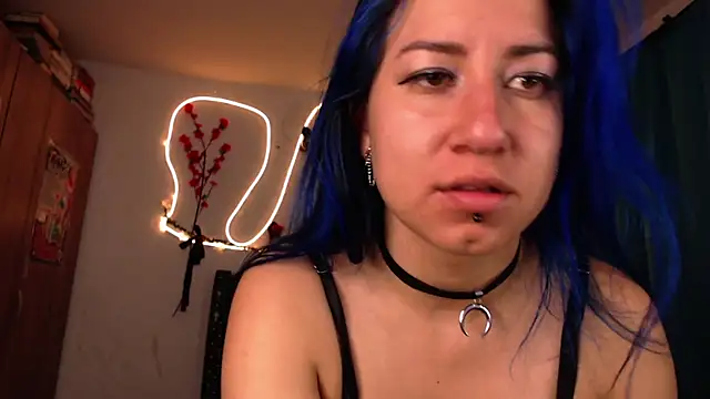 Snapshot of pussytight_pervert chatting on 02-21-25, 11:54 pussytight pervert online show from 02-21-25, 11:54