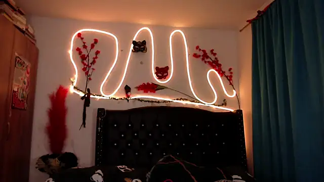 Snapshot of pussytight_pervert chatting on 03-21-25, 11:23 pussytight pervert online show from 03-21-25, 11:23