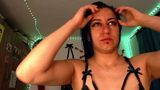 Snapshot of pussytight_pervert chatting on 09-18-25, 10:01 pussytight pervert online show from 09-18-25, 10:01