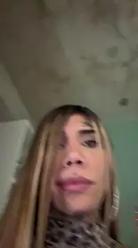 caroline cossei online show from 03-10-25, 05:43