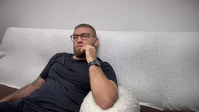 Bear bear  online show from 12-24-24, 12:33