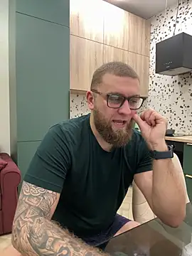 Bear bear  online show from 03-04-25, 06:18