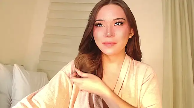 Snapshot of Yourdreamcum_ts chatting on 03-18-25, 03:20 Yourdreamcum ts online show from 03-18-25, 03:20