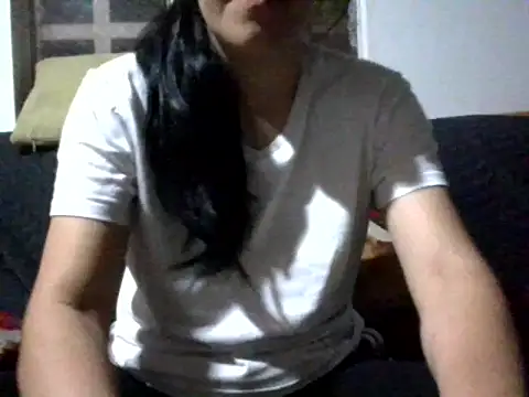 Snapshot of RAYA_1 chatting on 01-09-25, 01:08 RAYA 1 online show from 01-09-25, 01:08