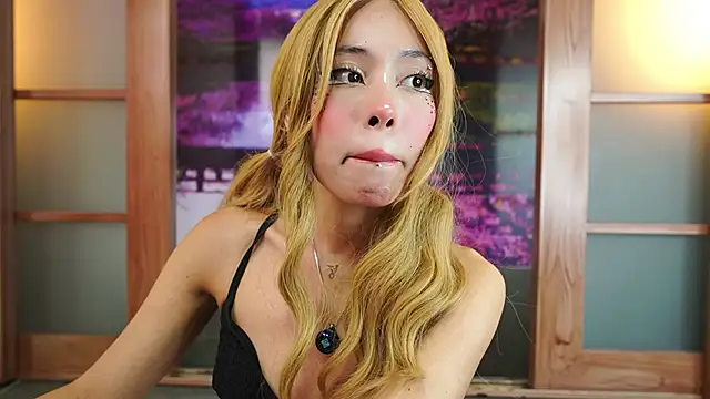 miss  maria online show from 10-06-25, 06:05