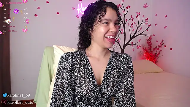 Karolina 1 online show from 02-17-25, 01:53