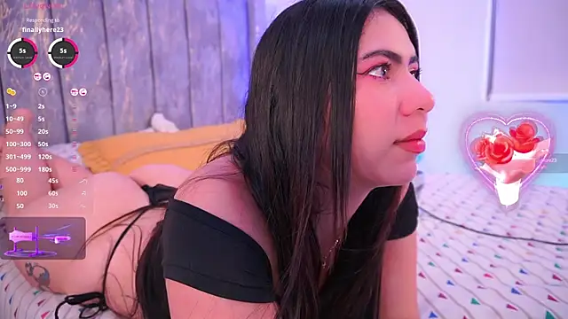 lara giraldo online show from 02-09-25, 04:46