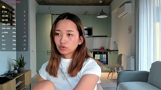 julias tapes online show from 12-20-24, 10:16