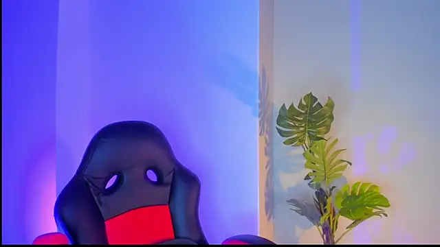 Gretta Queen online show from 04-27-26, 06:39