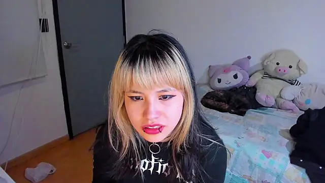 Akane-Mou online show from 12-12-24, 02:26