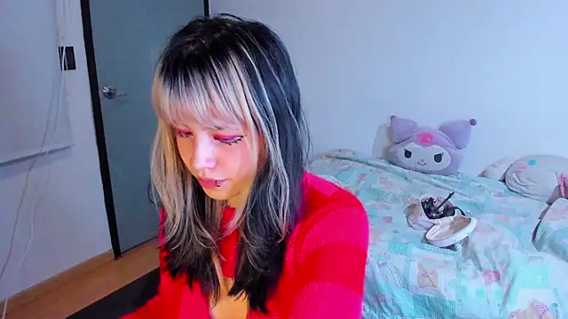 Akane-Mou online show from 12-16-24, 06:53