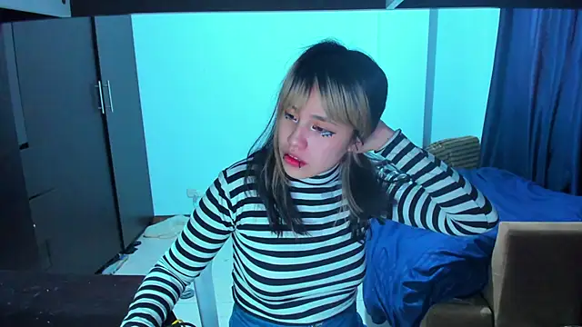 Akane-Mou online show from 01-19-25, 11:34