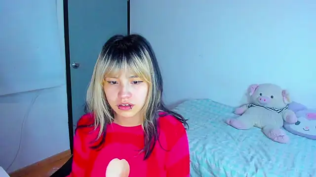 Akane-Mou online show from 01-23-25, 05:35