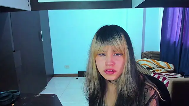 Akane-Mou online show from 01-25-25, 05:51