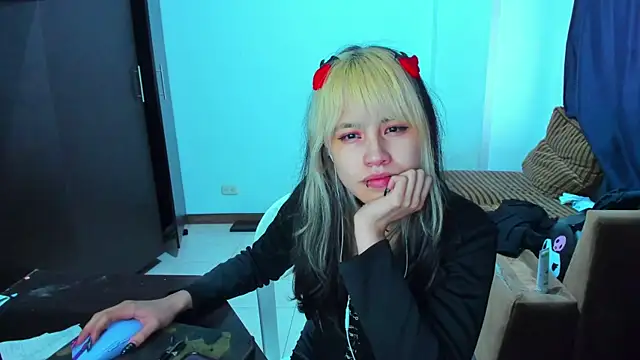 Akane-Mou online show from 02-15-25, 12:01