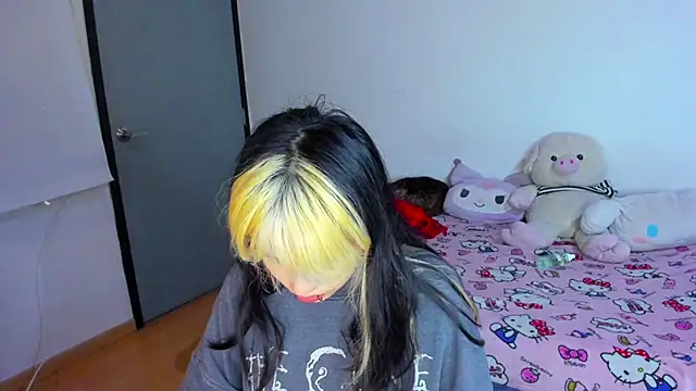 Akane-Mou online show from 02-25-25, 08:25