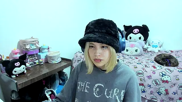 Akane-Mou online show from 09-15-25, 07:08