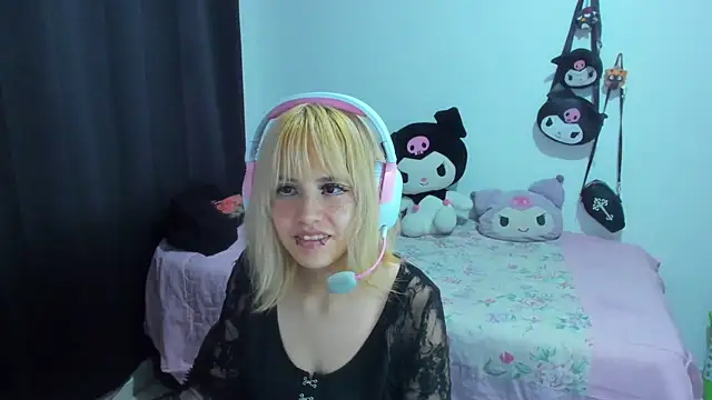 Akane-Mou online show from 10-24-25, 03:25