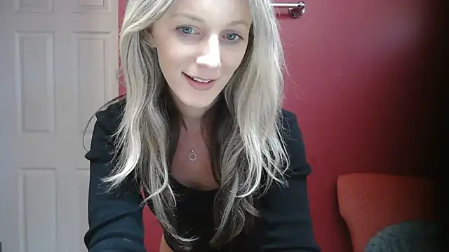 Heyitsmee33 online show from 01-07-25, 08:52