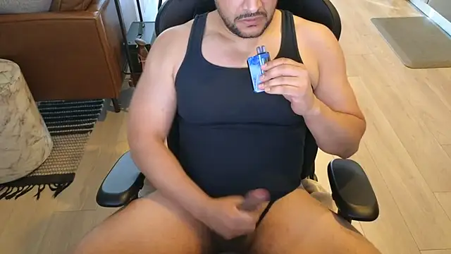 HungandThickLatin online show from 05-28-26, 02:47